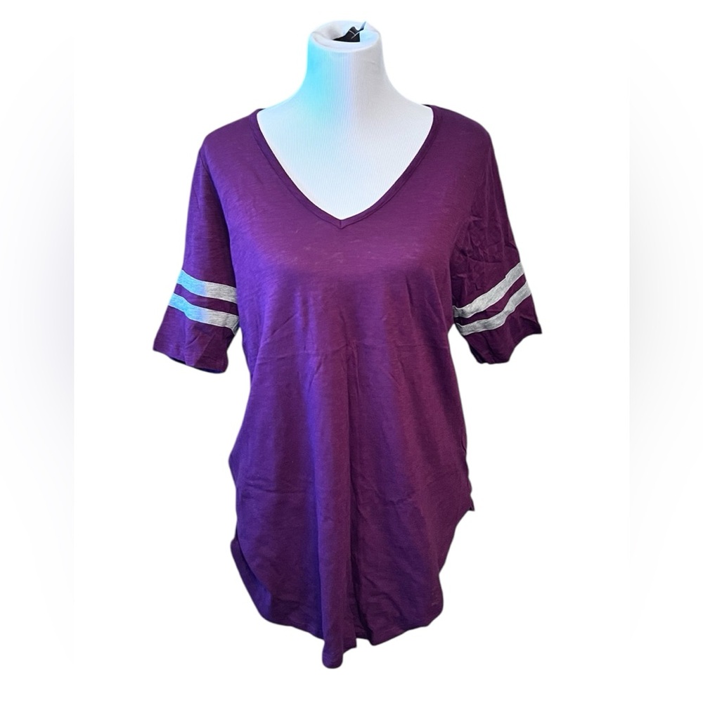 NWT Torrid V Neck Striped Sleeves Purple Silver Size 0